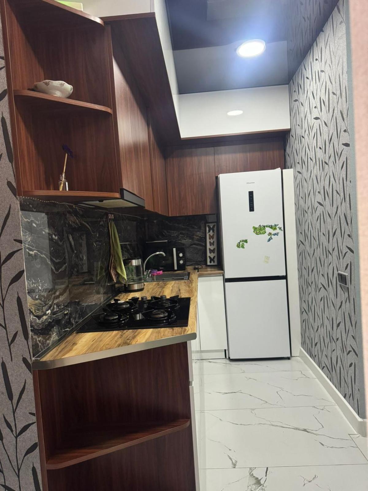 New Apartments In ボルジョミ 部屋 写真