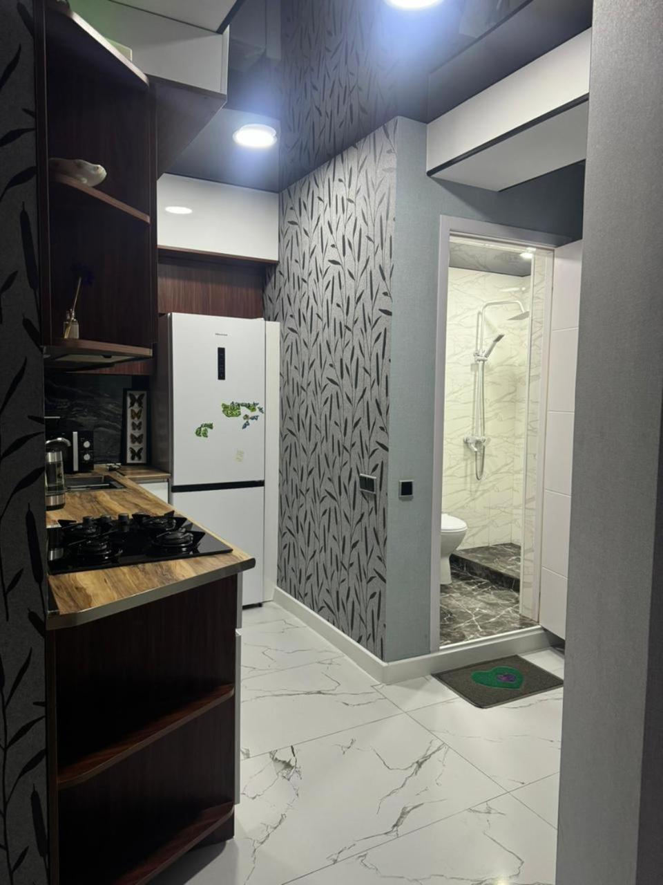 New Apartments In ボルジョミ エクステリア 写真